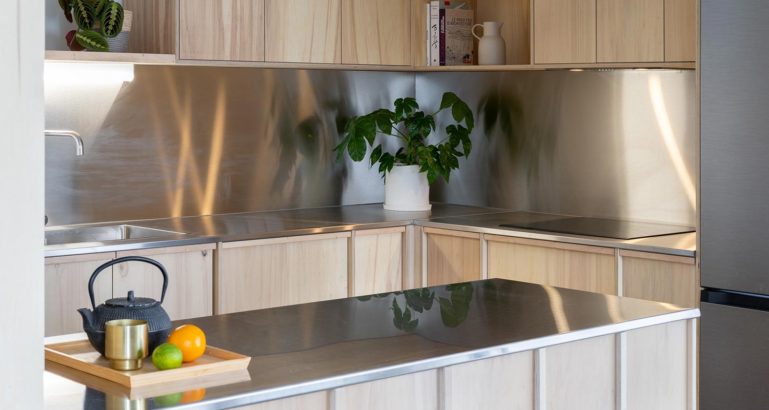 Cuisine sur mesure Phuong — vue panoramique de l’agencement