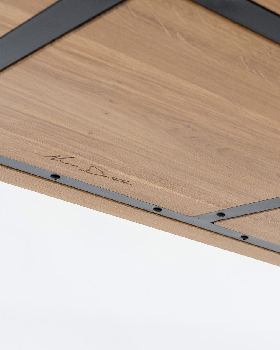 Table LIGNUM en chêne massif avec pieds en métal – vue 4 — vue 4