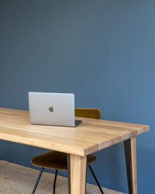 Table LIGNUM en chêne massif avec pieds en métal – vue 9 — vue 9