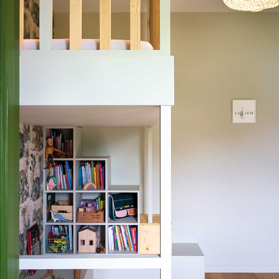 Rangements du lit mezzanine fabriqué sur mesure