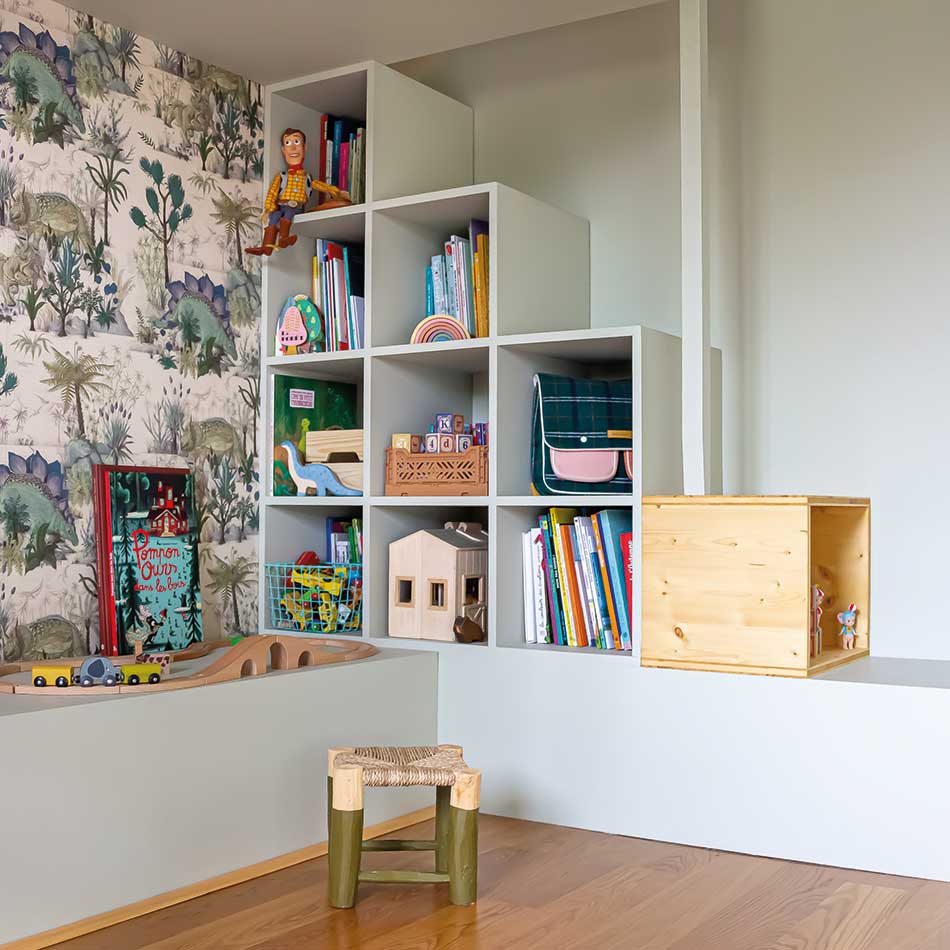 Finitions du mobilier de chambre d’enfant