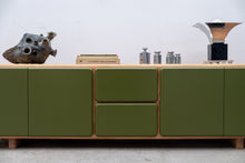 Console MONOLITHE en chêne massif avec finition verte – vue 8 — vue 8